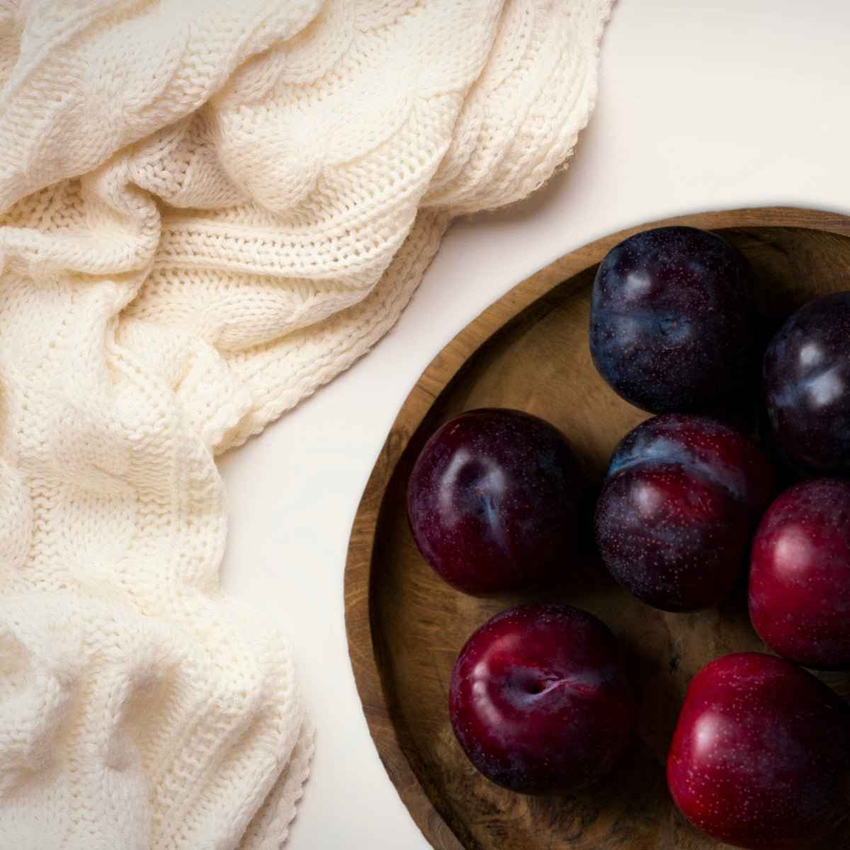 Cashmere Plum fragrance oil