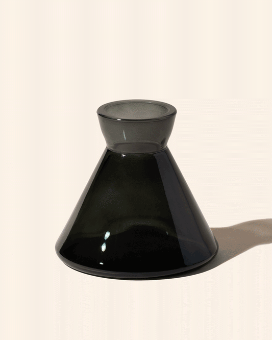 7 oz Vella diffuser bottles – product view 1
