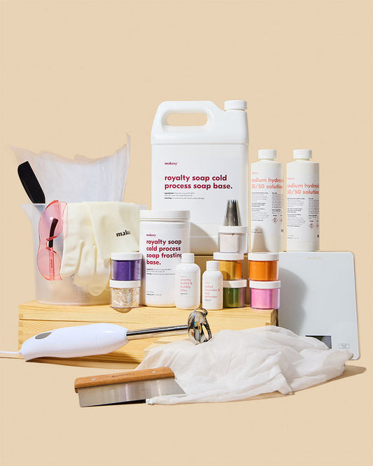 Royalty Cold Process starter soap kit – product view 1
