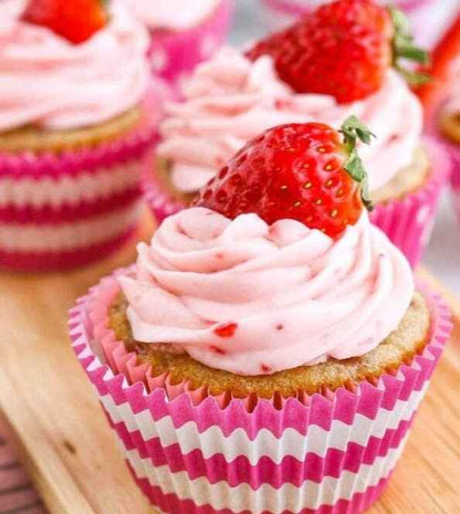 Strawberry Cupcake fragrance oil secondary product image
