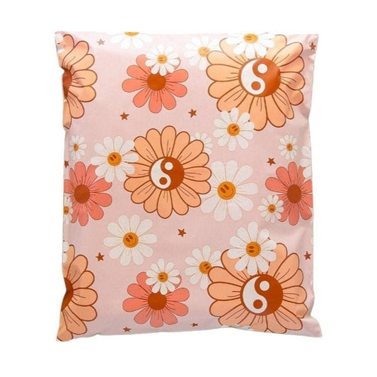 Yin yang daisy 14 by 17 inch poly mailers