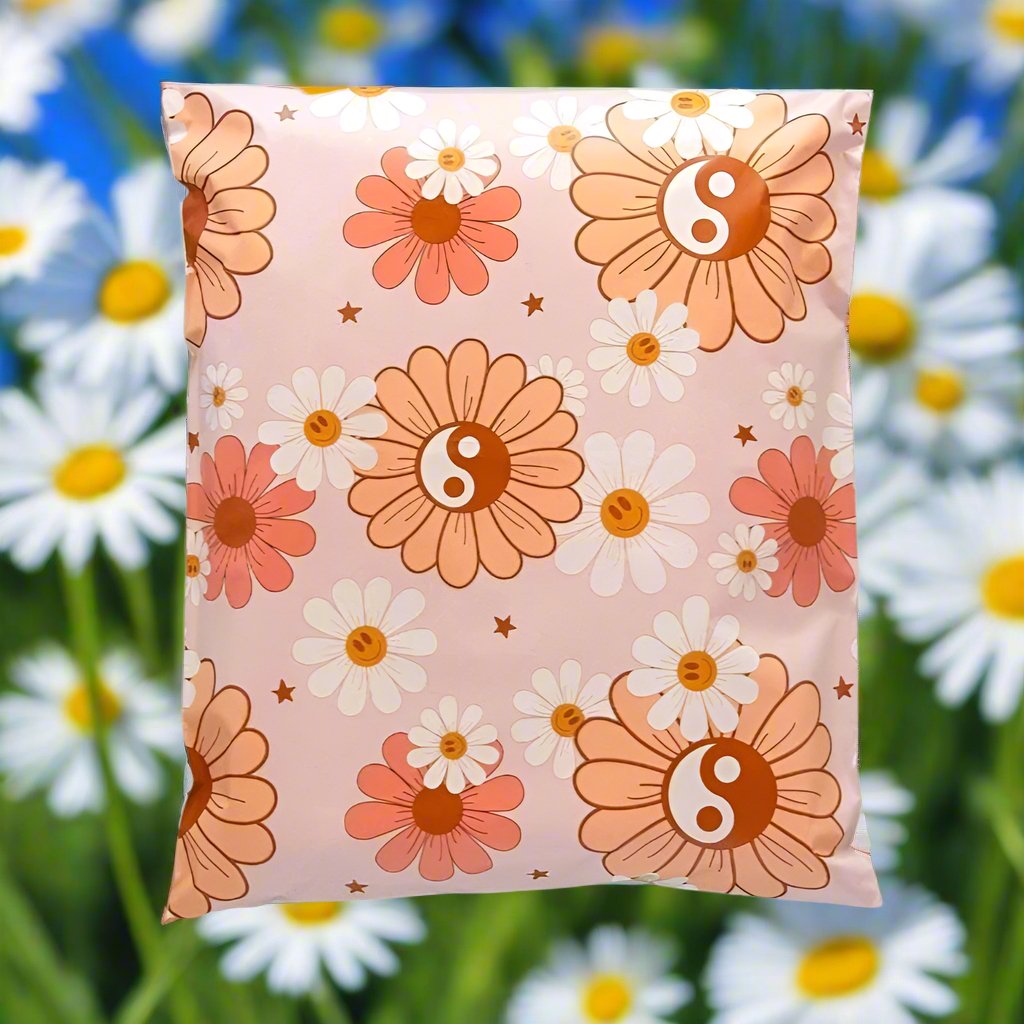 Yin Yang Daisy 6 by 9 inch poly mailers